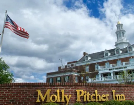 莫莉皮切尔酒店，位于Atlantic Highlands的酒店