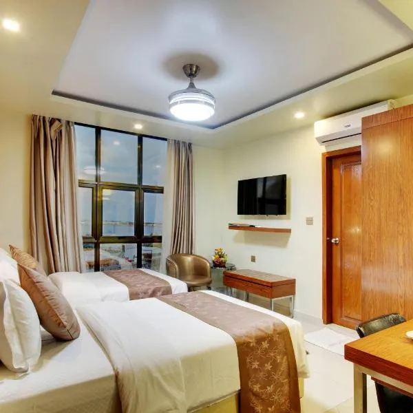 尤尼马格兰德酒店，位于瑚湖尔岛的酒店