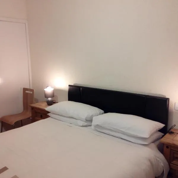 Homestay, Number 29, Dunollie，位于奥本的酒店