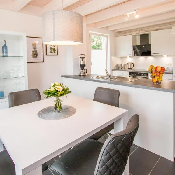 Ferienhaus Hafenkante mit Sky，位于诺德霍恩的酒店