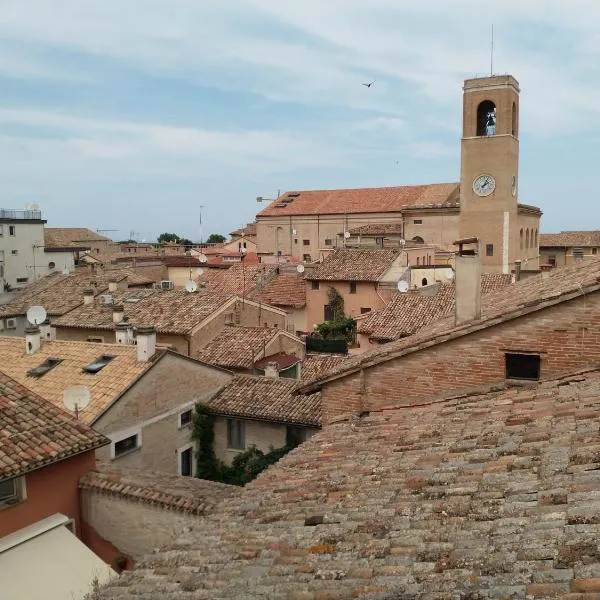 "Da Alma" Centro Storico，位于法诺的酒店