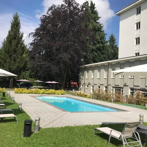 Bis Hotel Varese，位于Albiolo的酒店