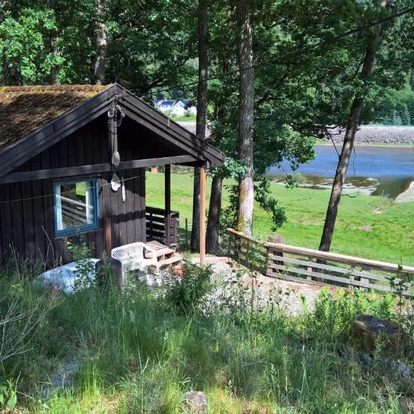 Strandheim Two-Bedroom Cottage，位于Møkjåland的酒店