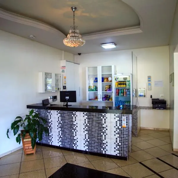 Hotel Village，位于帕图布兰库的酒店