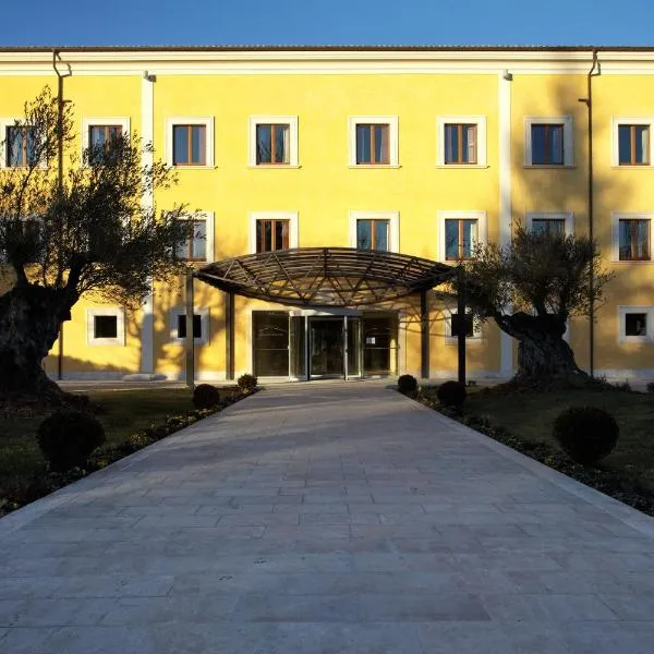 迪莫拉德尔巴索酒店，位于Casavecchia的酒店