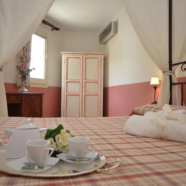 Catarin Comfort Rooms，位于卡斯泰卢佐的酒店