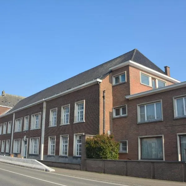 KLOOSTERSTRAAT40，位于Zottegem的酒店