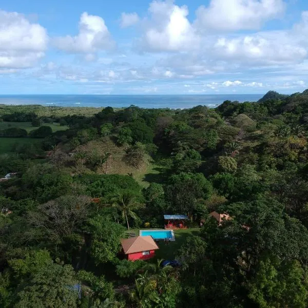 El nido rojo，位于卡里略的酒店