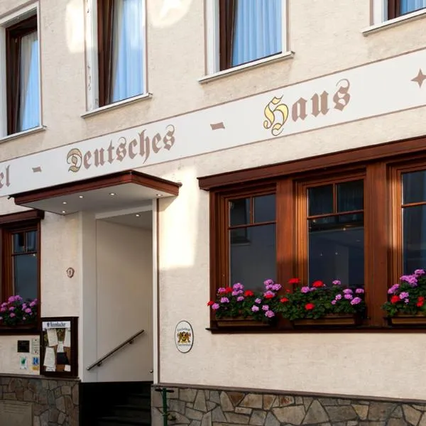 德意志豪斯酒店 ，位于Reichenberg的酒店