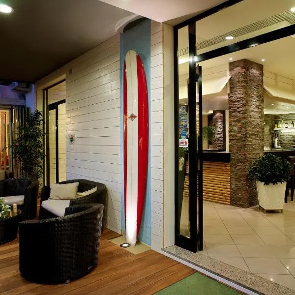 Hotel Hawaii Bed and Coffee，位于里乔内的酒店