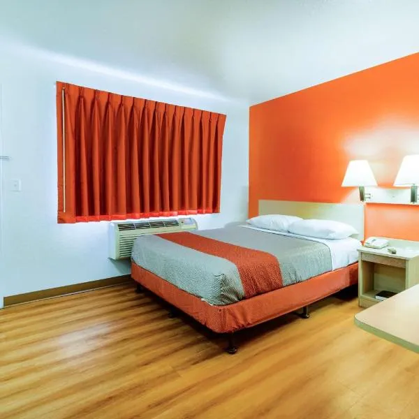 凯尔索圣海伦斯火山6号汽车旅馆 ，位于凯尔索的酒店