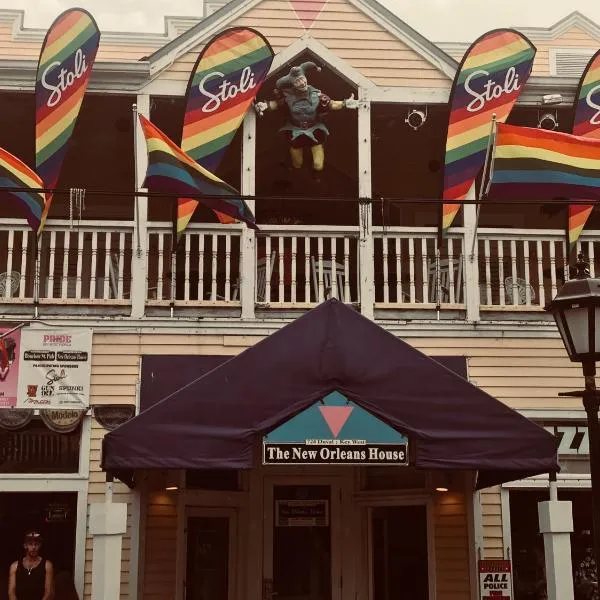 New Orleans House - Gay Male Adult Guesthouse，位于基韦斯特的酒店