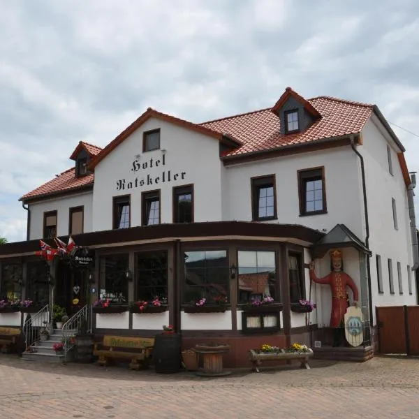 Hotel Ratskeller，位于Neustadt/Harz的酒店