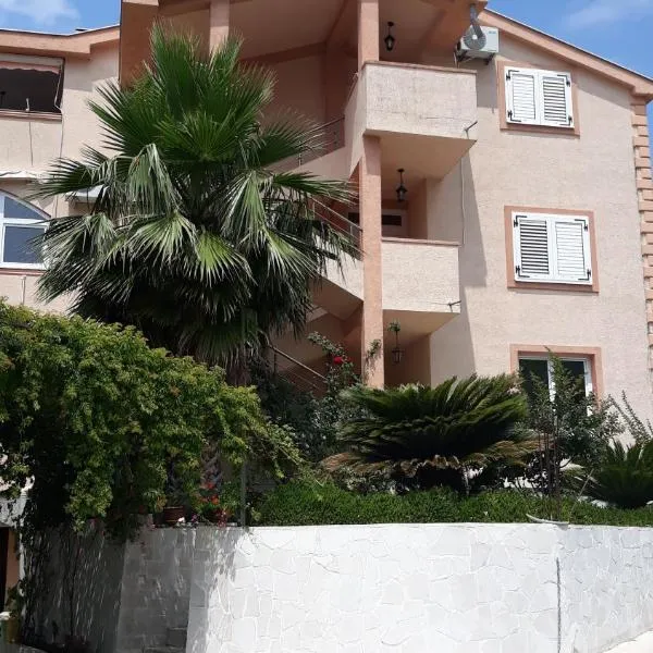 Apartmani Tanja，位于蒂瓦特的酒店