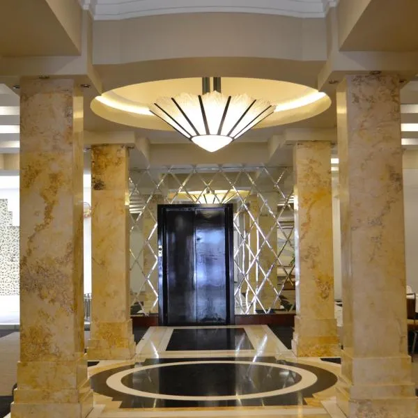 莱昂酒店，位于San Francisco del Rincón的酒店