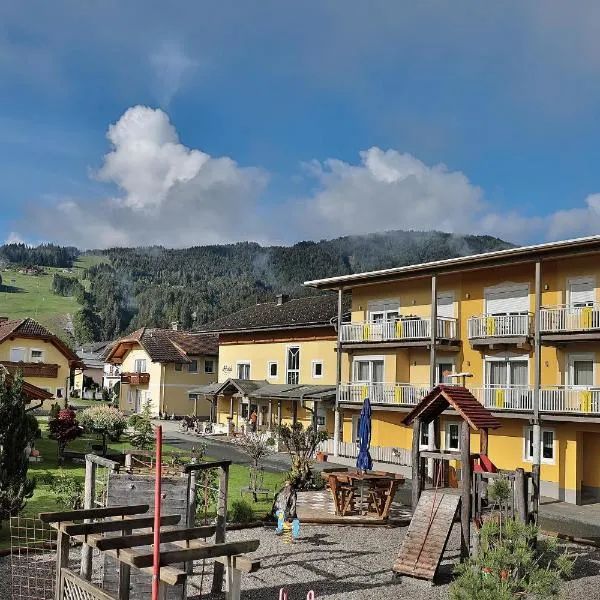 Hotel Garni Zerza，位于Kirchbach的酒店