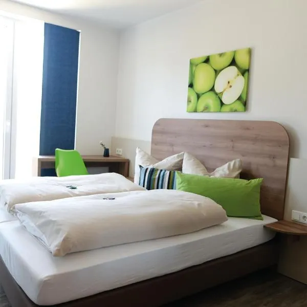 Hotel M24 - Alle Zimmer mit Küchenzeile，位于Bakum的酒店