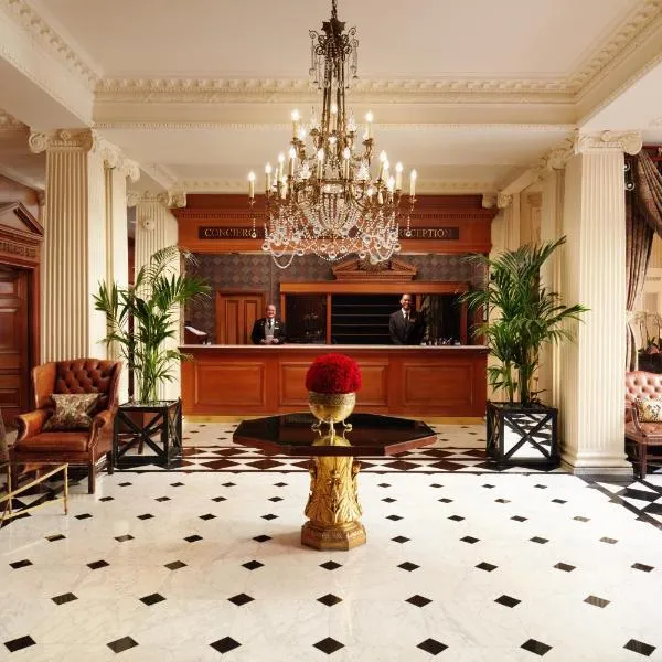 红色康乃馨切斯特菲尔德梅菲尔酒店，位于伦敦的酒店