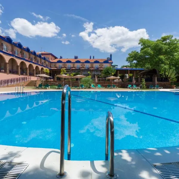 Hotel Fuente Las Piedras，位于Moriles的酒店