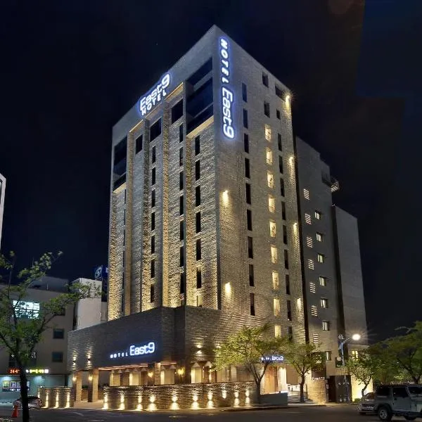 东方9号酒店，位于江陵市的酒店