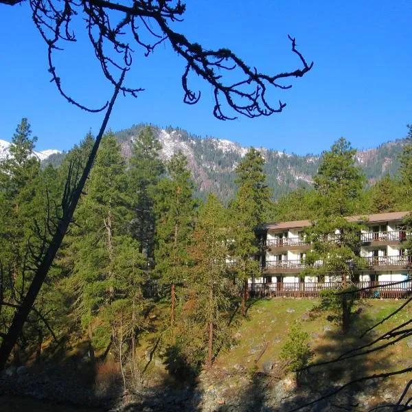 高山河流旅馆，位于Chumstick的酒店
