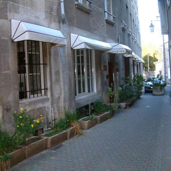 A La Porte Saint Jean，位于Saint-Agnant-de-Versillat的酒店