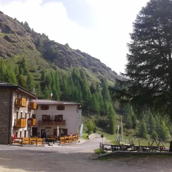 Albergo Passo Mortirolo，位于Mazzo di Valtellina的酒店