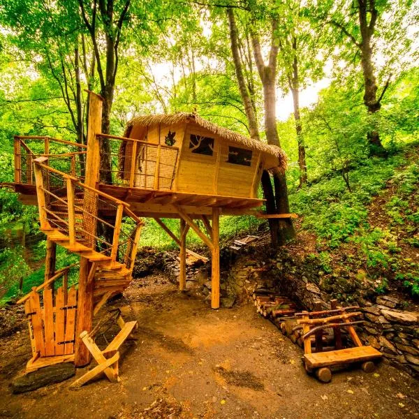 Treehouse pod Jestedem，位于Chrastava的酒店