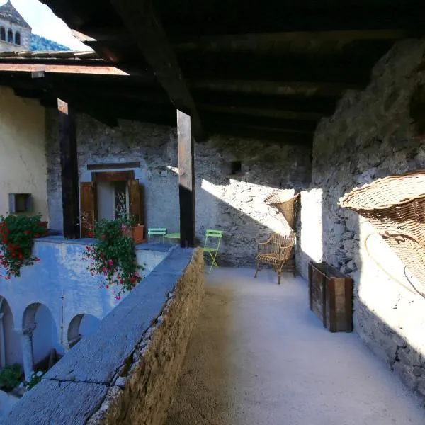 Il Granaio di Palazzo Guicciardi，位于Ponte in Valtellina的酒店