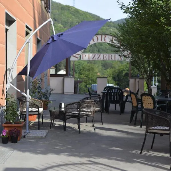 Albergo Minetto，位于Martina Olba的酒店