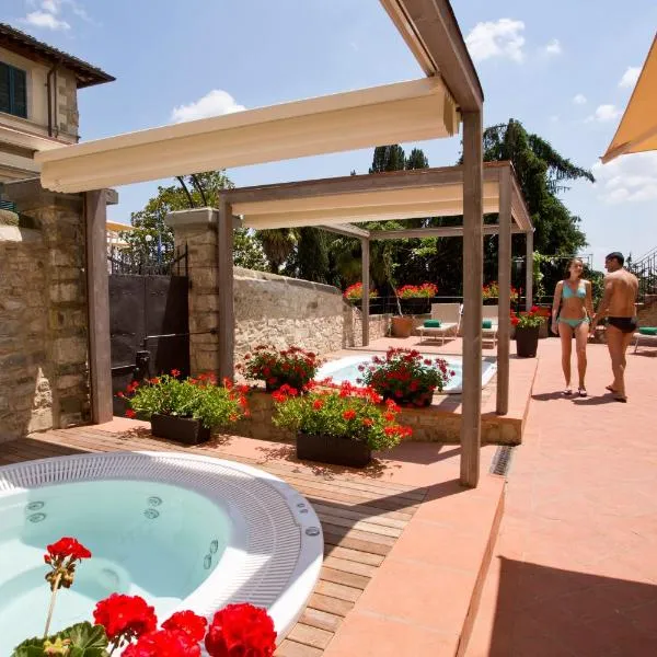 Hotel Palazzo San Niccolò & Spa，位于拉达-因基安蒂的酒店