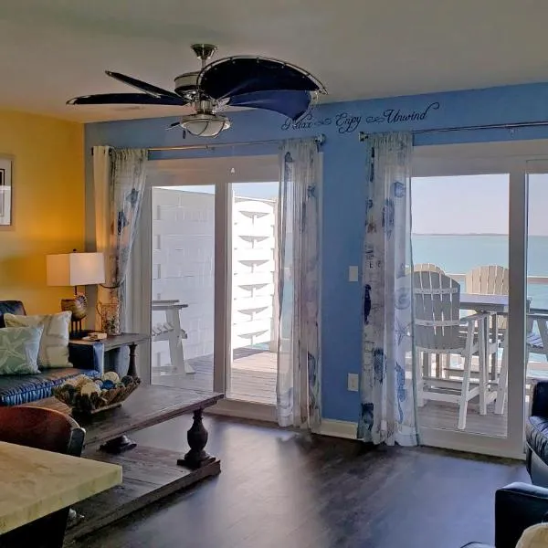 Put-in-Bay Waterfront Condo #207，位于普廷贝的酒店