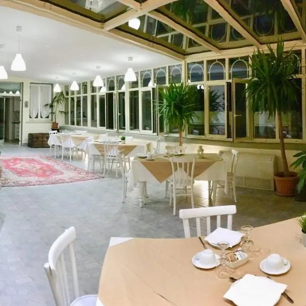 La Speranza Hotel Grazzini，位于鲁菲娜的酒店