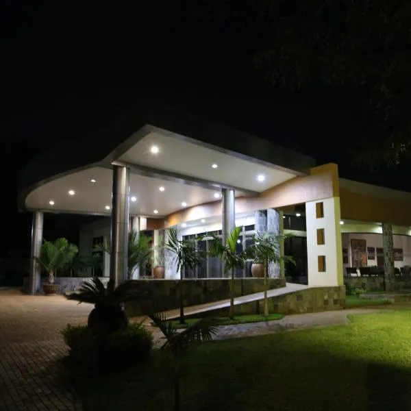 Twangale Resort & Spa，位于Lilayi的酒店