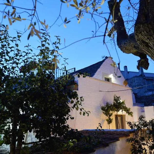 Trulli MADIA Luxury Alberobello，位于阿尔贝罗贝洛的酒店