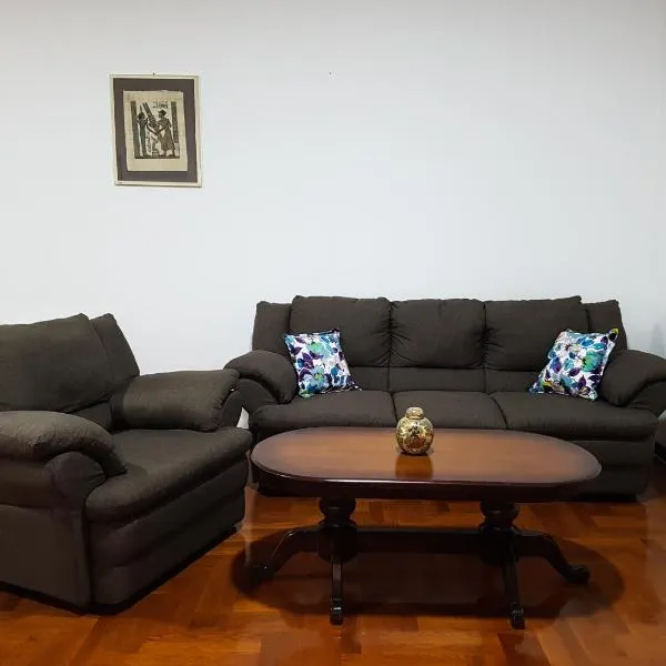 Apartman Popovic Cetinje，位于Šinđon的酒店