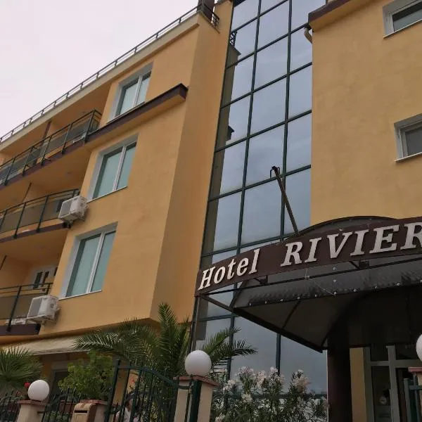 Hotel Riviera，位于拉夫达的酒店