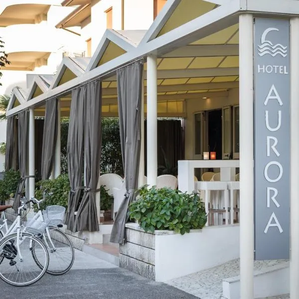 Hotel Aurora，位于Pertegada的酒店