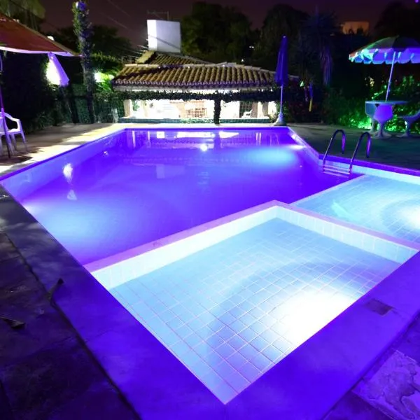 Hotel Pousada Ipitanga IV，位于劳鲁-迪弗雷塔斯的酒店