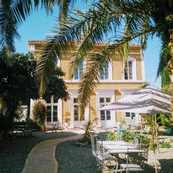 帕尔米尔斯住宿加早餐旅馆，位于Conilhac-Corbières的酒店