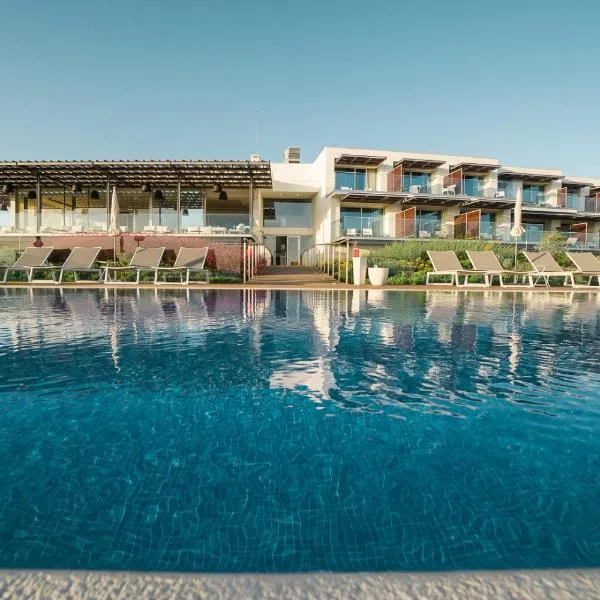 Palmares Beach House Hotel - Adults Only，位于Cotifo de Cima的酒店