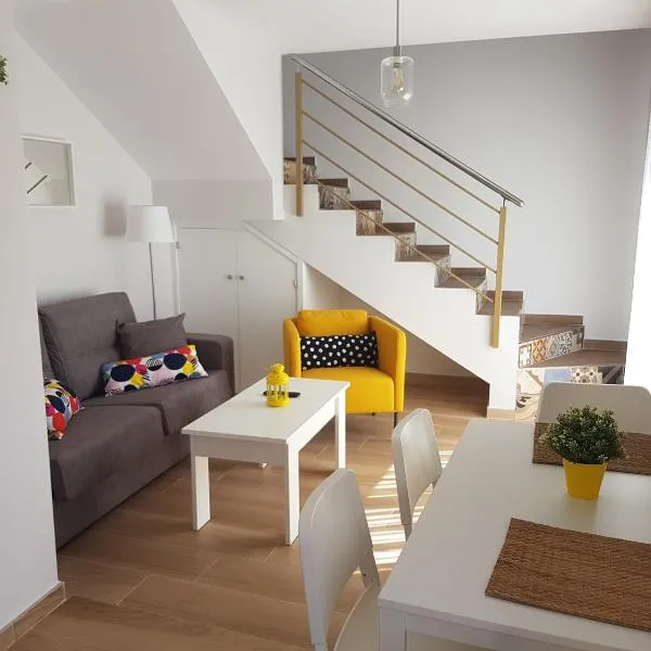 Apartamentos Los Corralejos，位于福恩吉罗拉的酒店