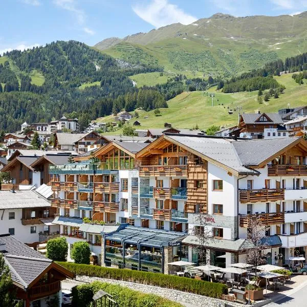 Hotel Tirol Fiss 4Sterne Superior，位于瑟弗浩斯的酒店