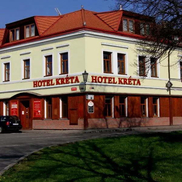 克里塔酒店，位于Bludov的酒店