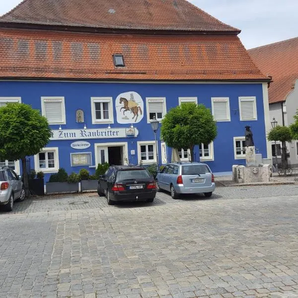 Pension "Zum Raubritter"，位于Rottenburg an der Laaber的酒店