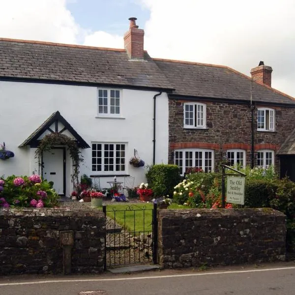 The Old Smithy Bed & Breakfast，位于Bucks Mills的酒店