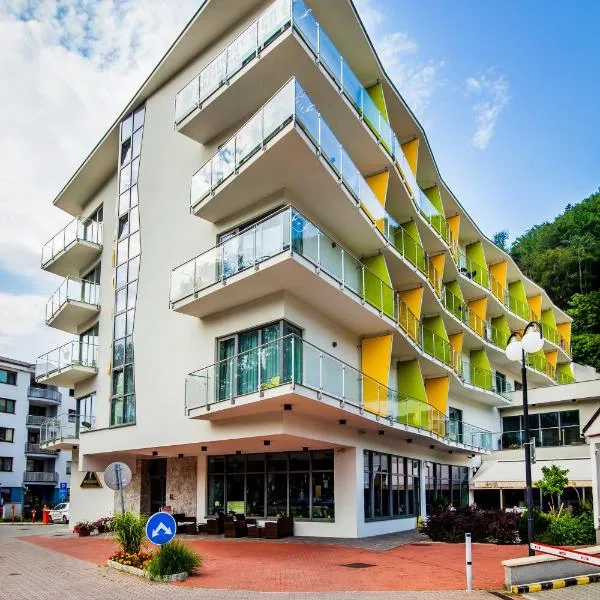 Wellness Hotel Panorama，位于特伦钦温泉镇的酒店