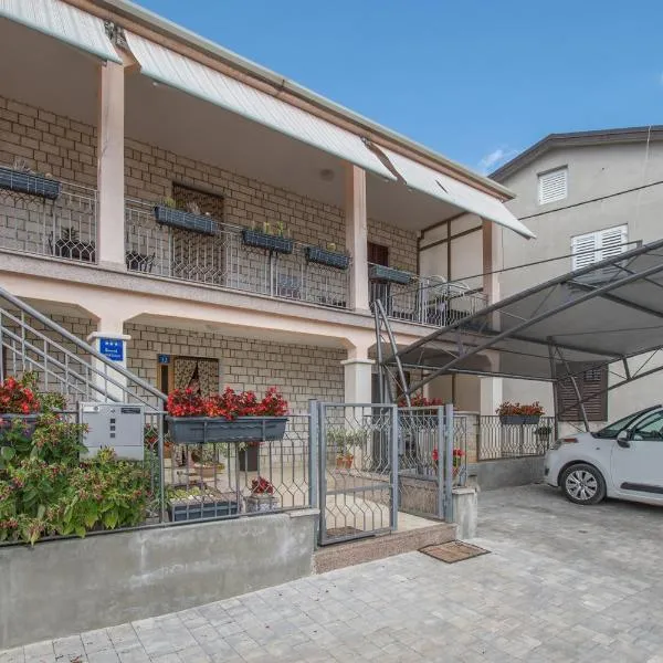 Apartmenst Saban 1709,位于Murine的酒店