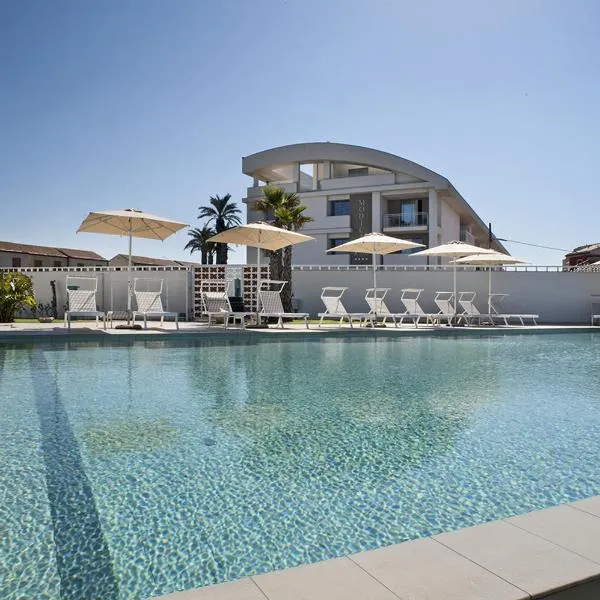 Modica Beach Resort，位于莫迪卡海滨的酒店