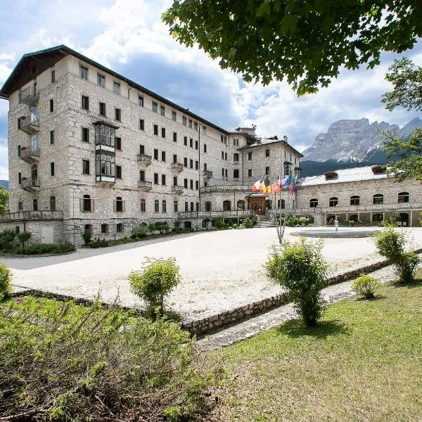 TH Borca di Cadore - Park Hotel Des Dolomites，位于Mareson的酒店